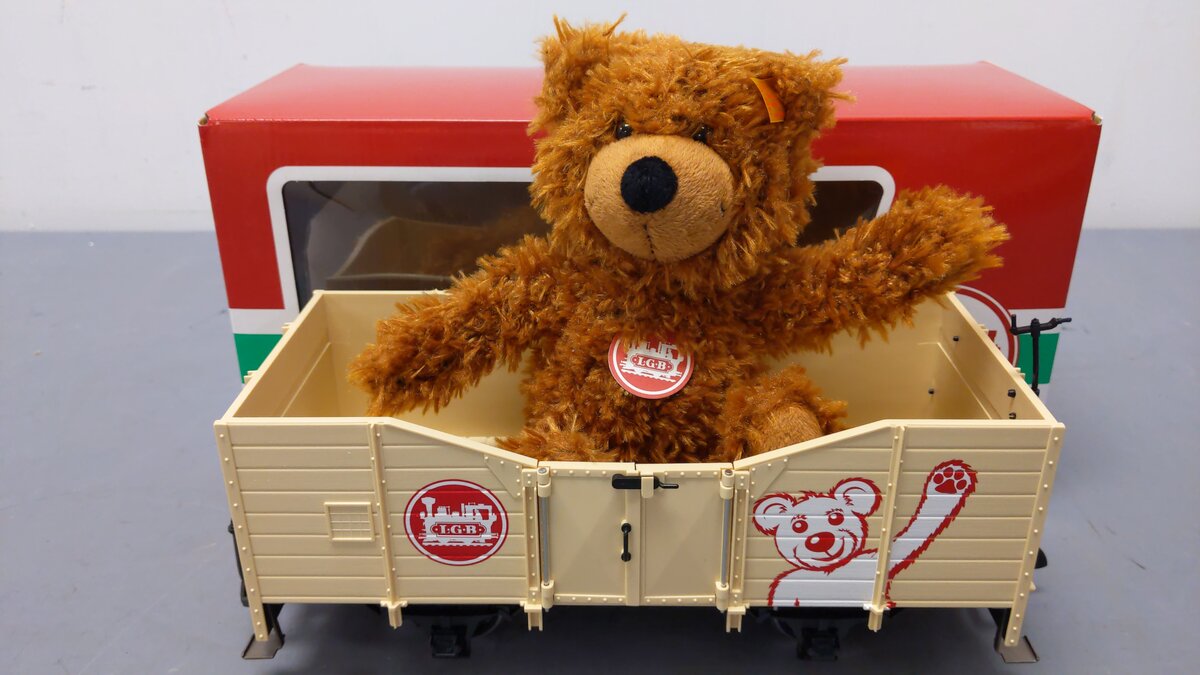 LGB 41229 G LGB Gondola with Steiff Teddy Bear Load (Metal Wheels)