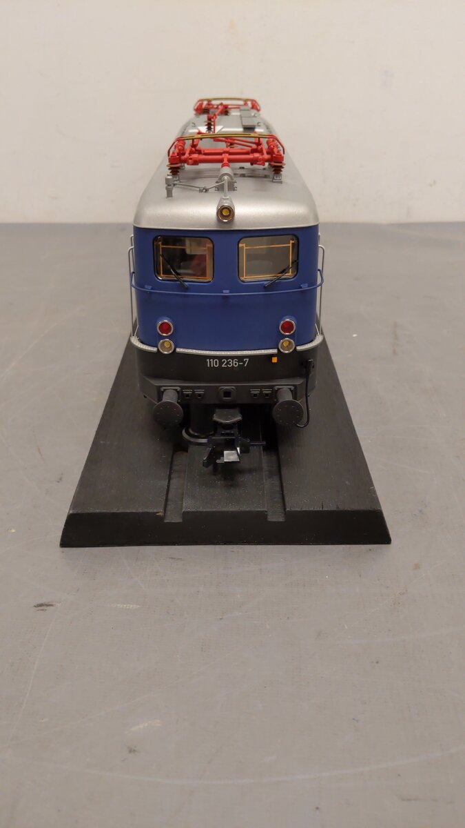 Marklin 441-55011 DB cl 110 Electric Locomotive #110236- 7 LN/Box