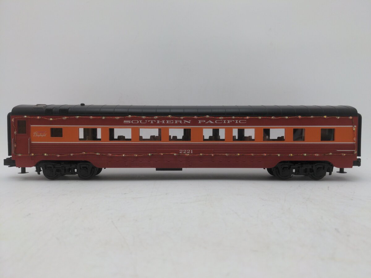 MTH 30-68042 O Scale Southern Pacific Coach Car #2221 w/ Colored LED Lights EX/Box