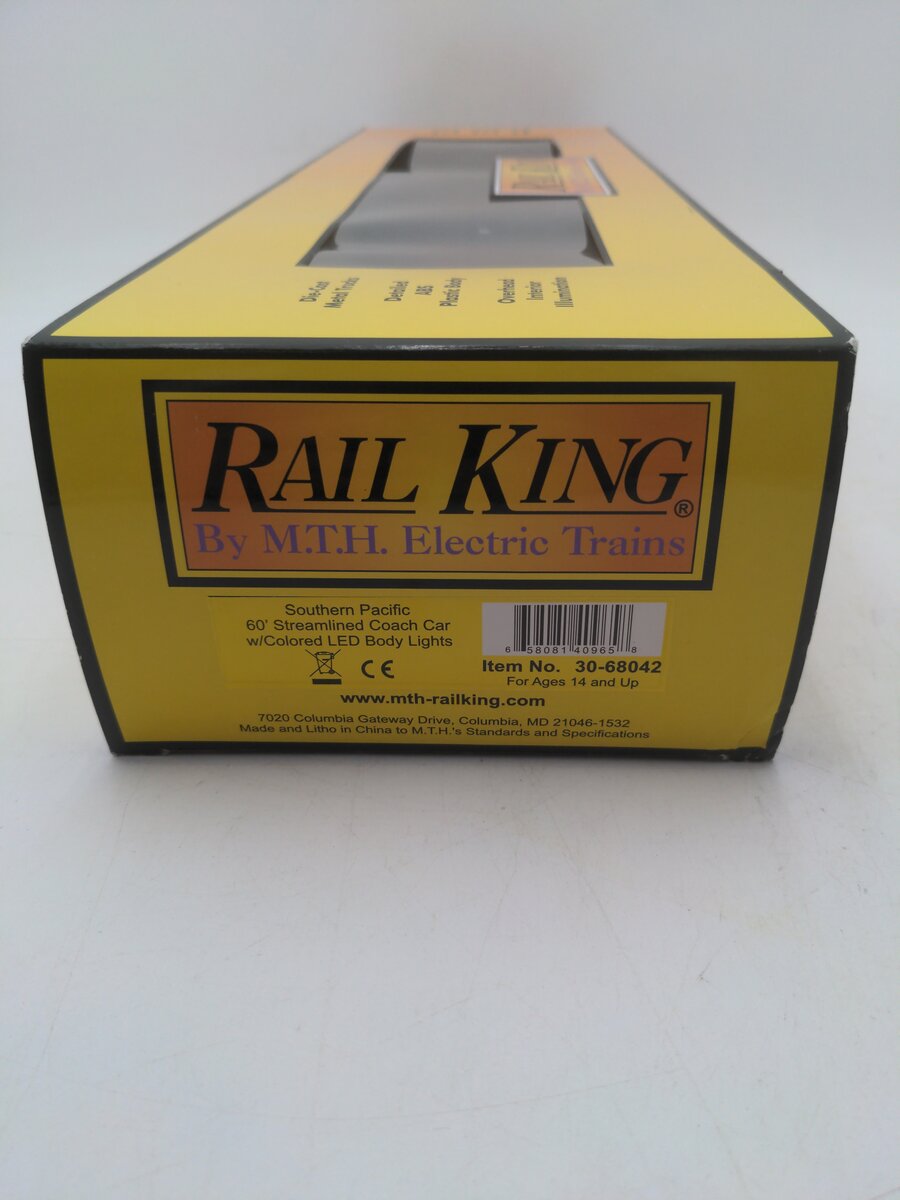 MTH 30-68042 O Scale Southern Pacific Coach Car #2221 w/ Colored LED Lights EX/Box