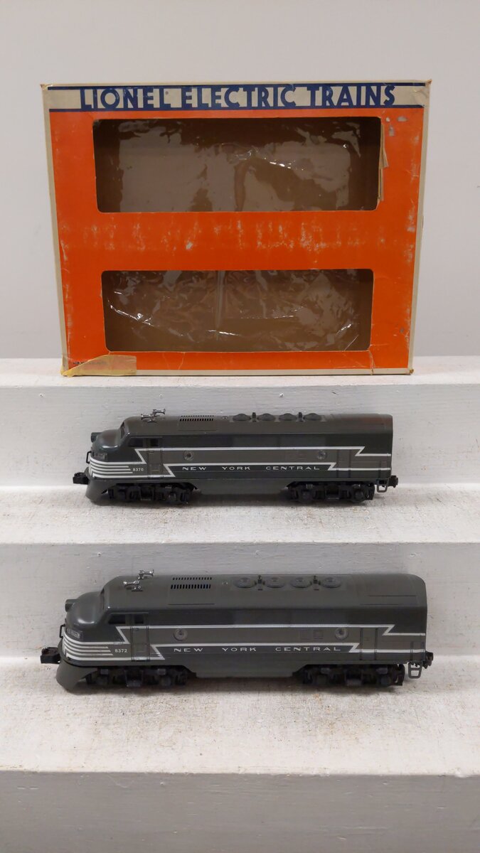 Lionel 6-8370 O Gauge New York Central F3 AA Diesel Locomotives #8372/#8370 EX/Box