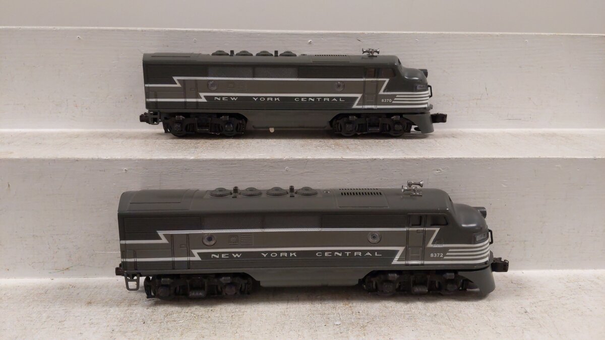 Lionel 6-8370 O Gauge New York Central F3 AA Diesel Locomotives #8372/#8370 EX/Box