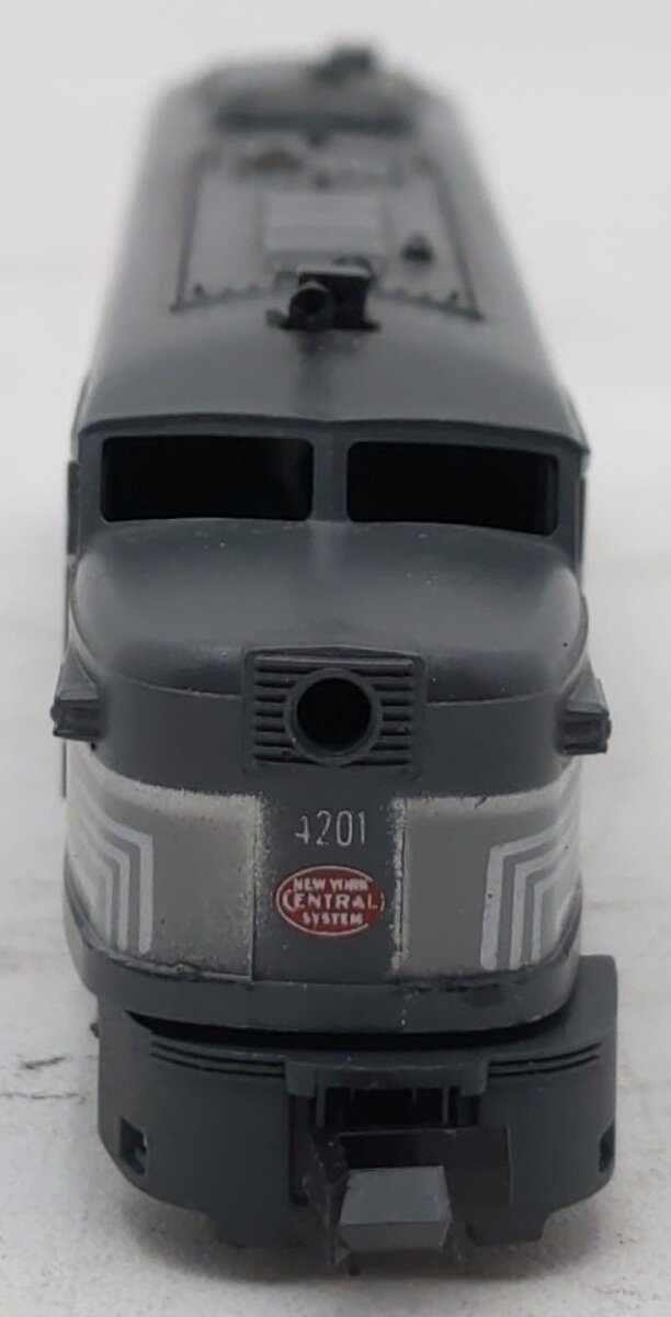 Con-Cor 202024 New York Central Diesel Locomotive PA-1 A Uni