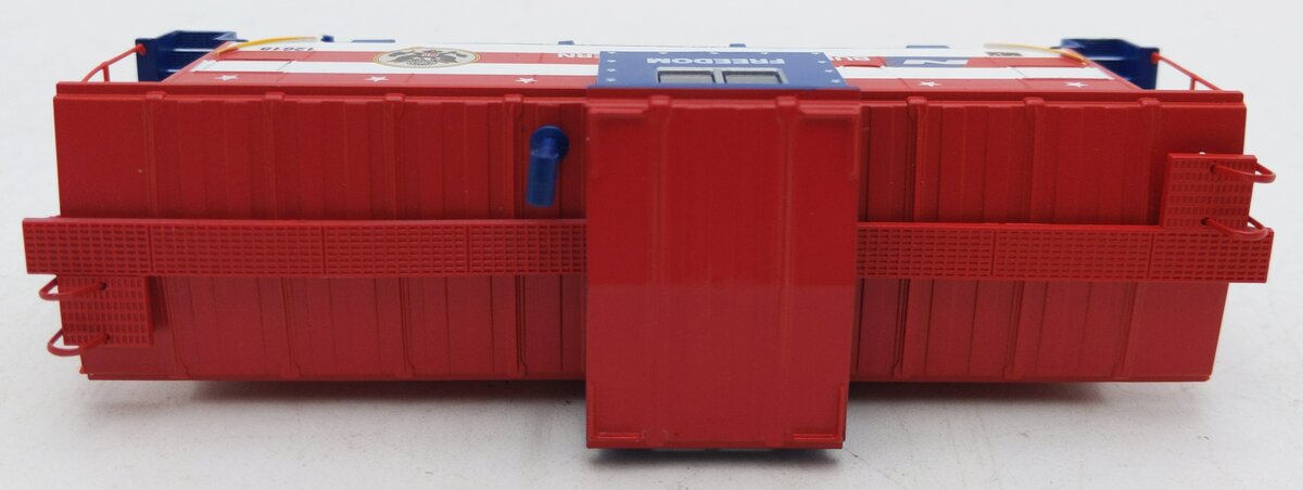 Athearn 75170 HO Burlington Northern Desert Storm Wide Vision Caboose #12618
