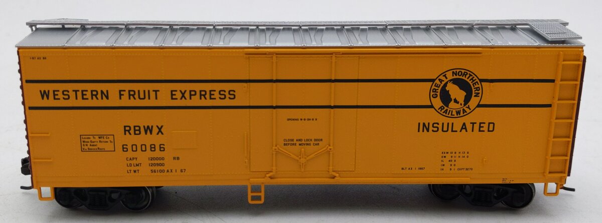 Atlas 20002026 HO Great Northern/RBWX Trainman 40' Plug Door Boxcar #60086