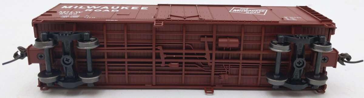 Atlas 20002029 HO Scale Milwaukee Road Trainman 40' Plug Door Boxcar #8960