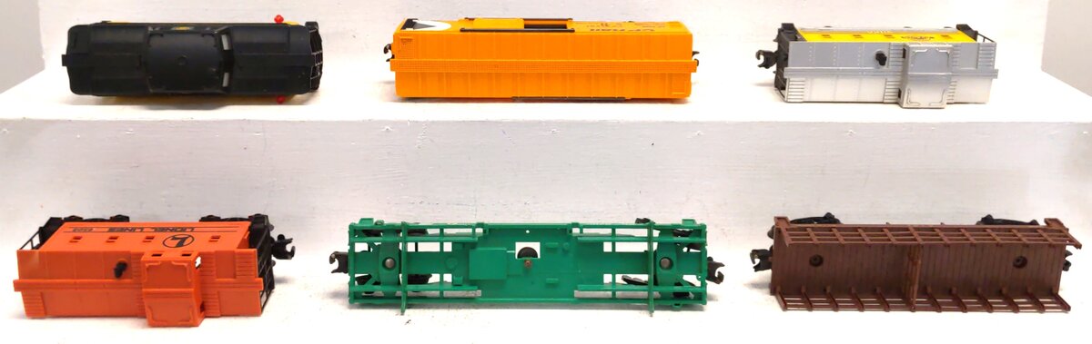Lionel O Gauge Assorted Freight Cars: 6508, 9289, 9306, 9166, 9208, 9300 [6] VG