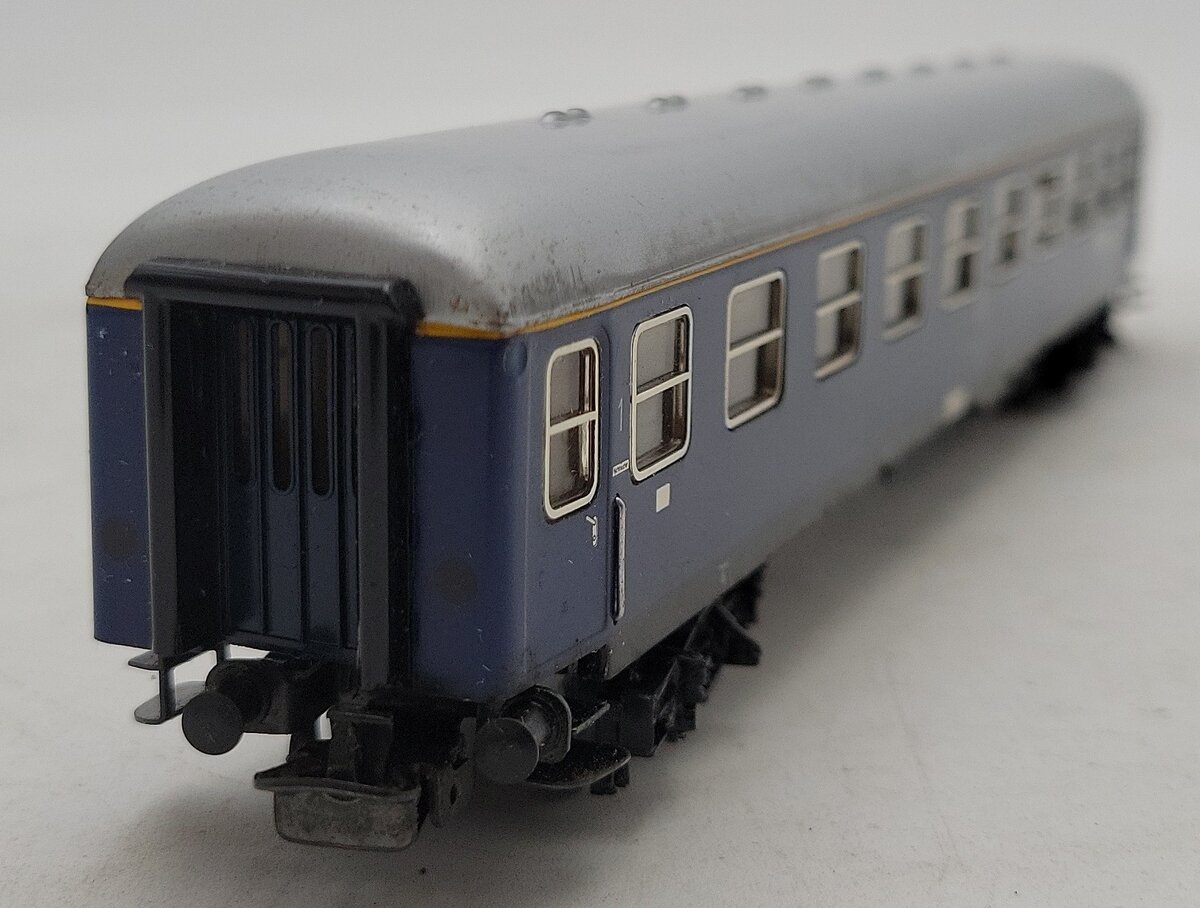 Marklin 4051 HO Scale Express Coach w/ Interior EX