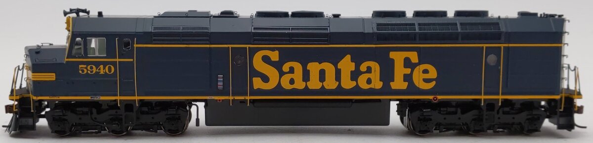 Athearn G67675 HO Santa Fe F45 Diesel Locomotive #5940 w/ DCC & Sound