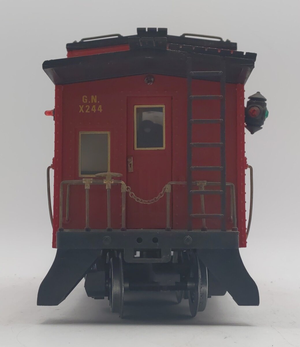Aristo-Craft 42101 G Scale Great Northern Caboose