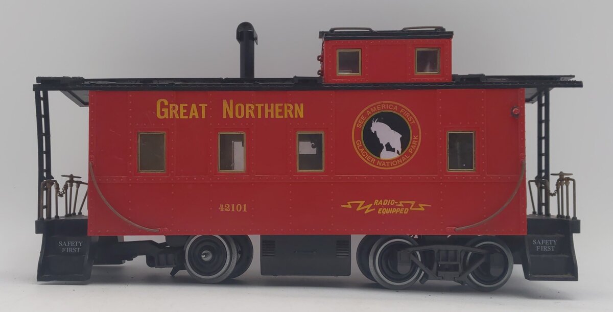 Aristo-Craft 42101 G Scale Great Northern Caboose