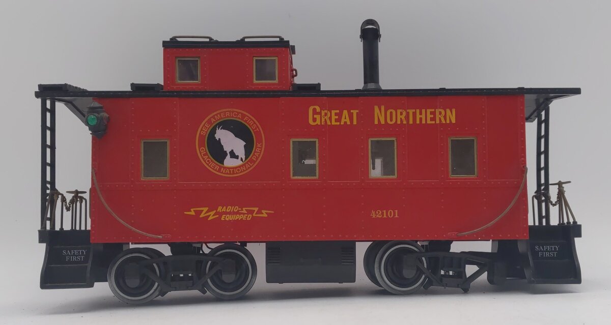 Aristo-Craft 42101 G Scale Great Northern Caboose