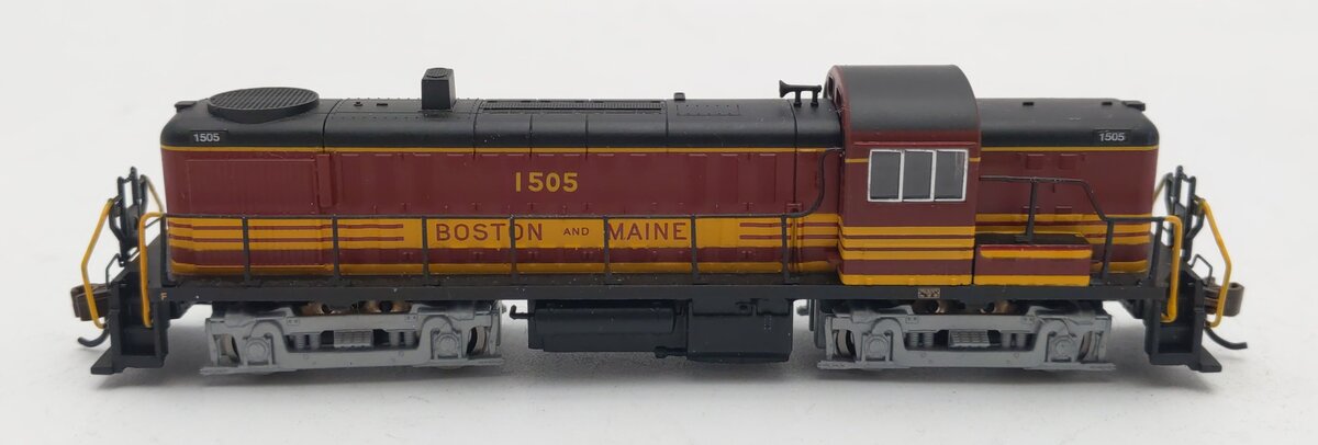 Bachmann 64257 N Boston & Maine ALCO RS3 Diesel Locomotive #1505 w/ DCC