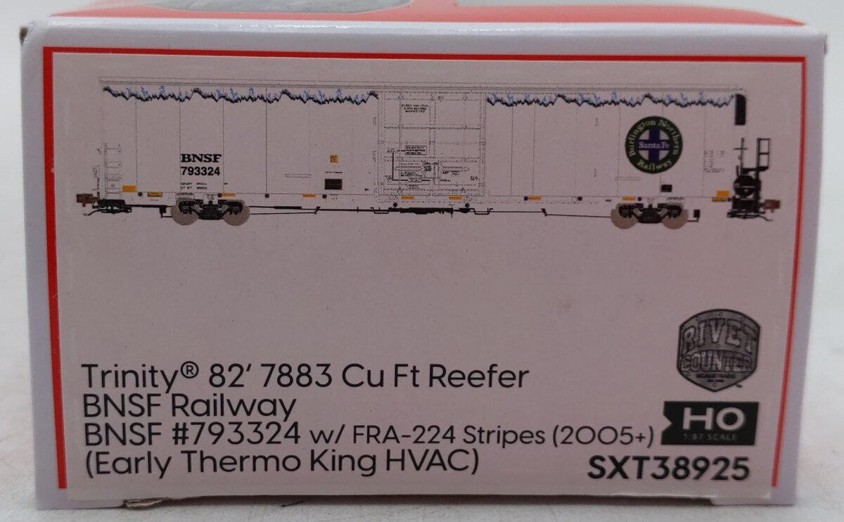 Scale Trains SXT38925 HO Scale Burlington Northern Santa Fe Boxcar #793324 NIB