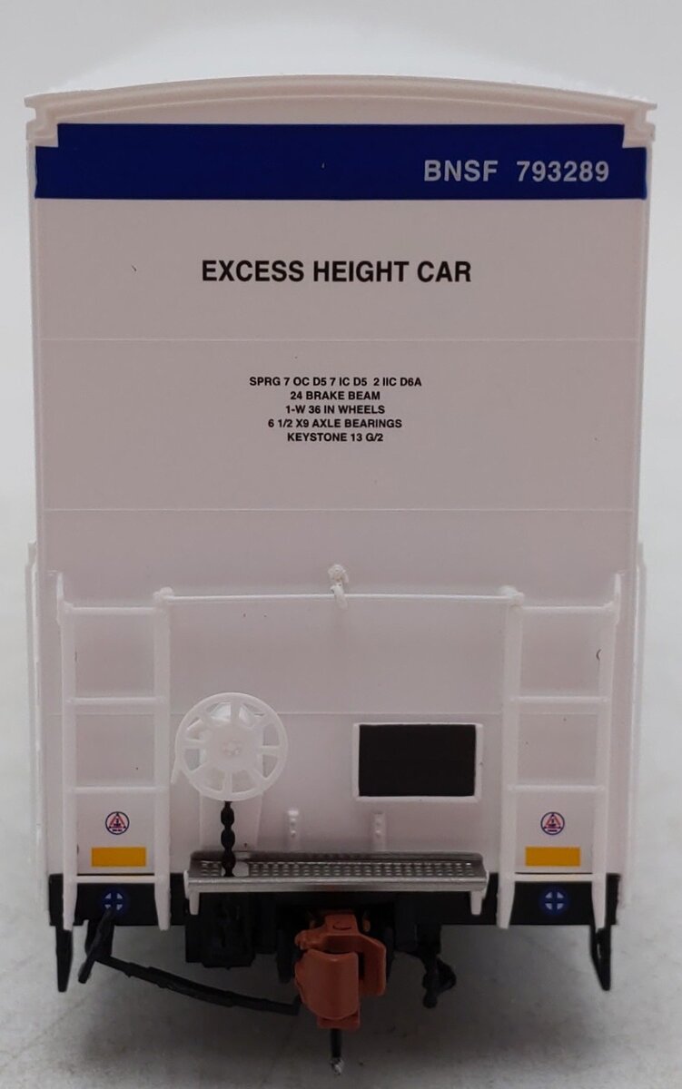 Scale Trains SXT38913 HO Scale Burlington Northern Santa Fe Boxcar #793289 NIB