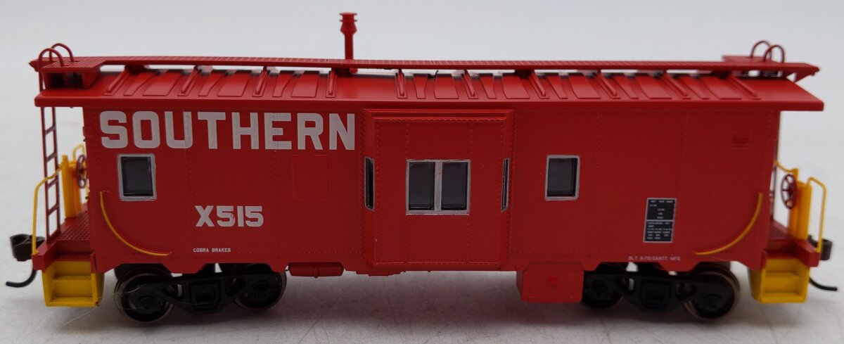Athearn 74693 HO RTR Southern Bay Window Caboose #X515 LN/Box