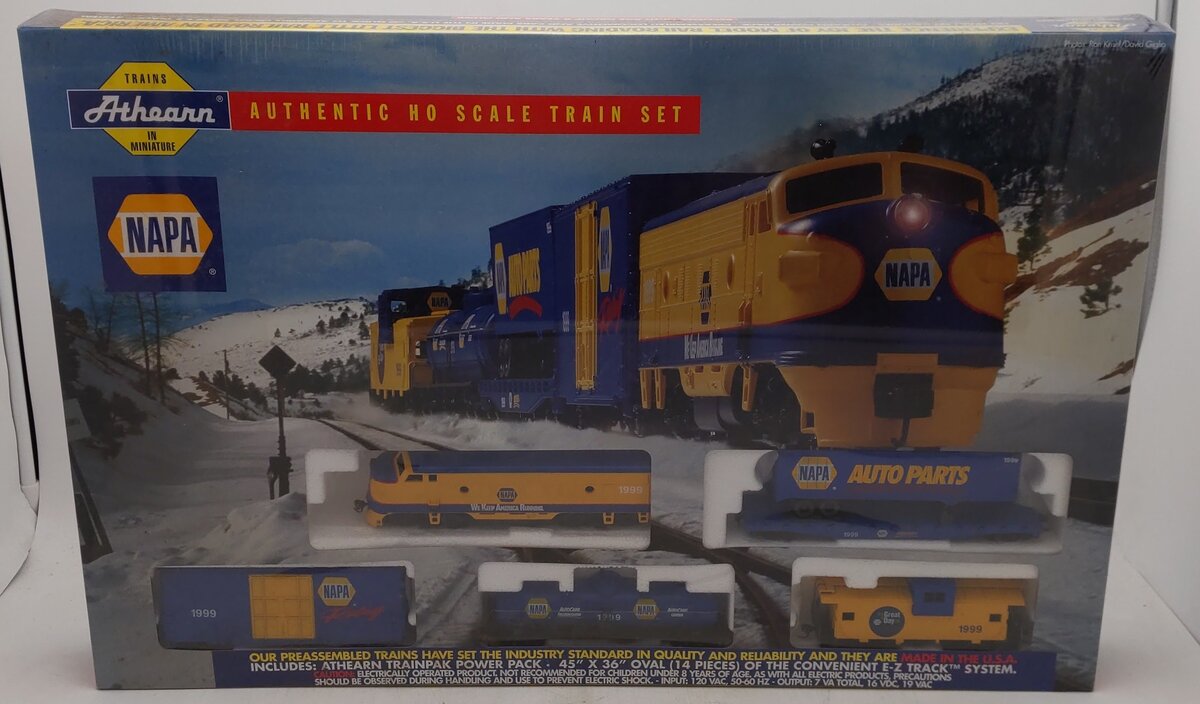 Athearn HO Scale NAPA Auto Parts Diesel Locomotive Set MT/Box