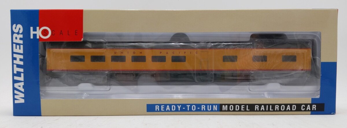 Walthers 932-15357 HO Scale Union Pacific 48-Seat Diner Passenger Car