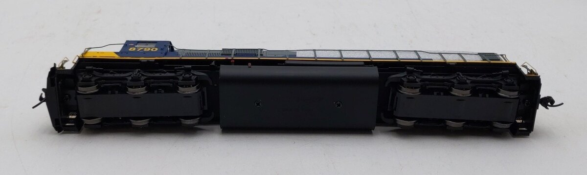 Walthers 910-19755 HO CSX EMD SD60 Diesel Locomotive #8790 w/ Sound & DCC