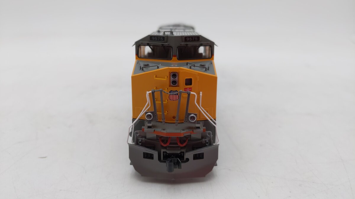 Kato 37-6626 HO Scale Union Pacific C44-9W Diesel Engine #9575