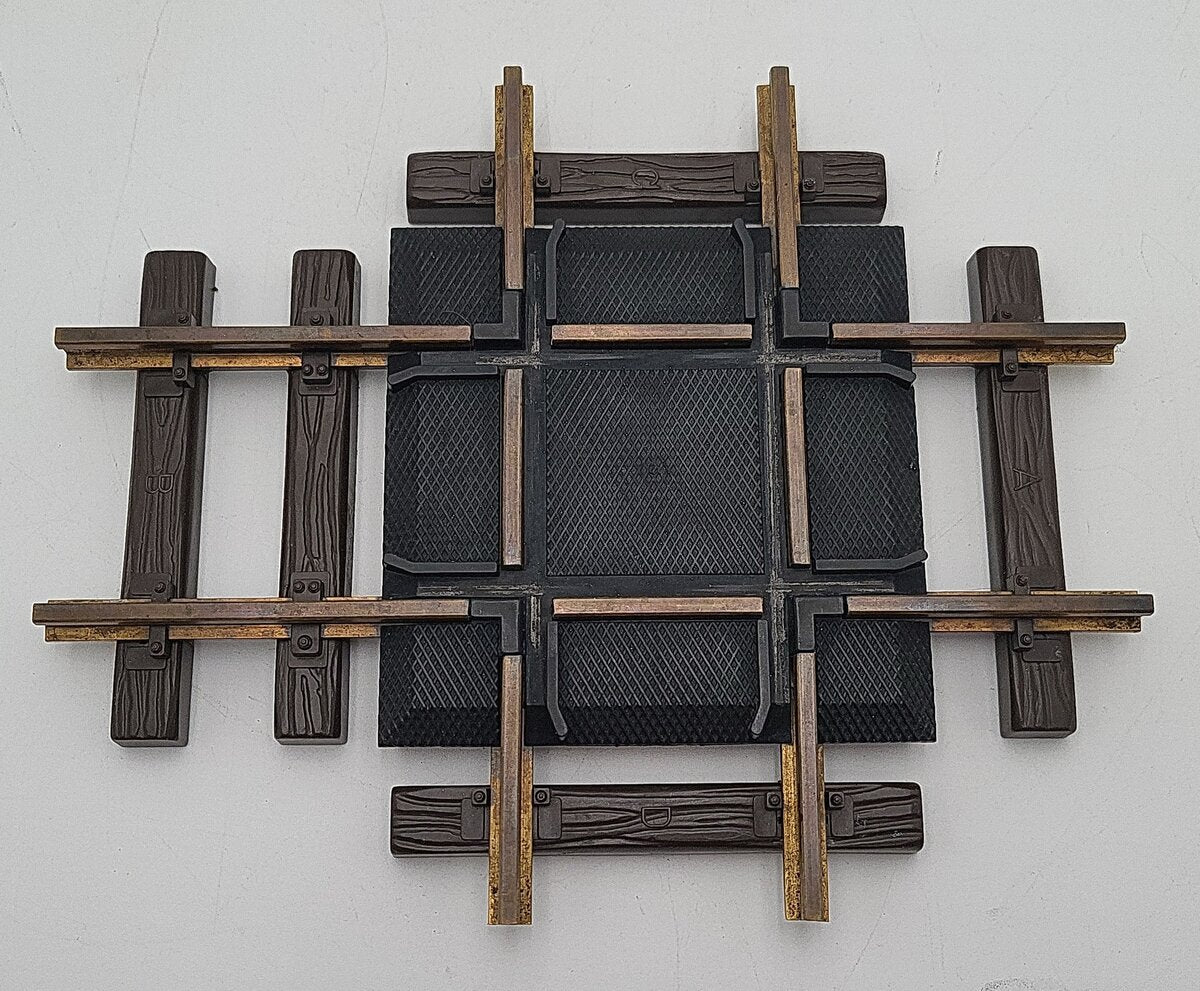 LGB 1310 G Scale 90 Degree Crossing Track Section VG