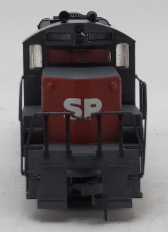 Walthers 931-107 HO Scale Southern Pacific EMD GP9M Diesel Locomotive #3877 EX