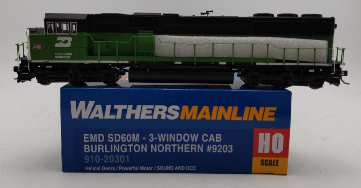 Walthers 910-20301 HO Burlington Northern EMD SD60M Diesel Loco Sound/DCC #9203