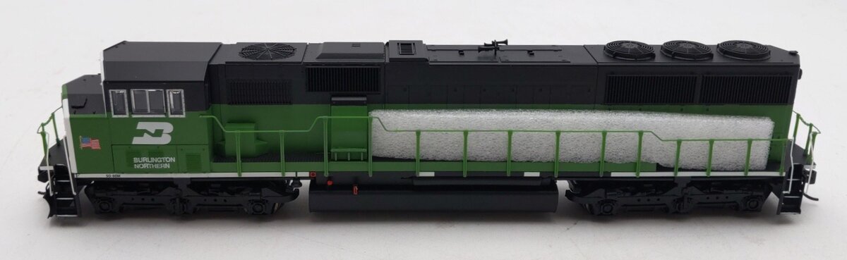 Walthers 910-20302 HO Burlington Northern EMD SD60M Diesel Loco Sound/DCC #9238