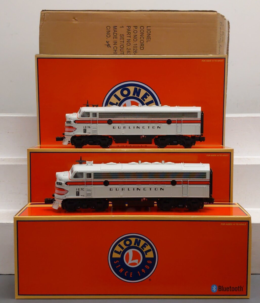 Lionel 2433190 O CBQ Legacy F7 AA Diesel Locomotive #167A,#167C (Set of 2)