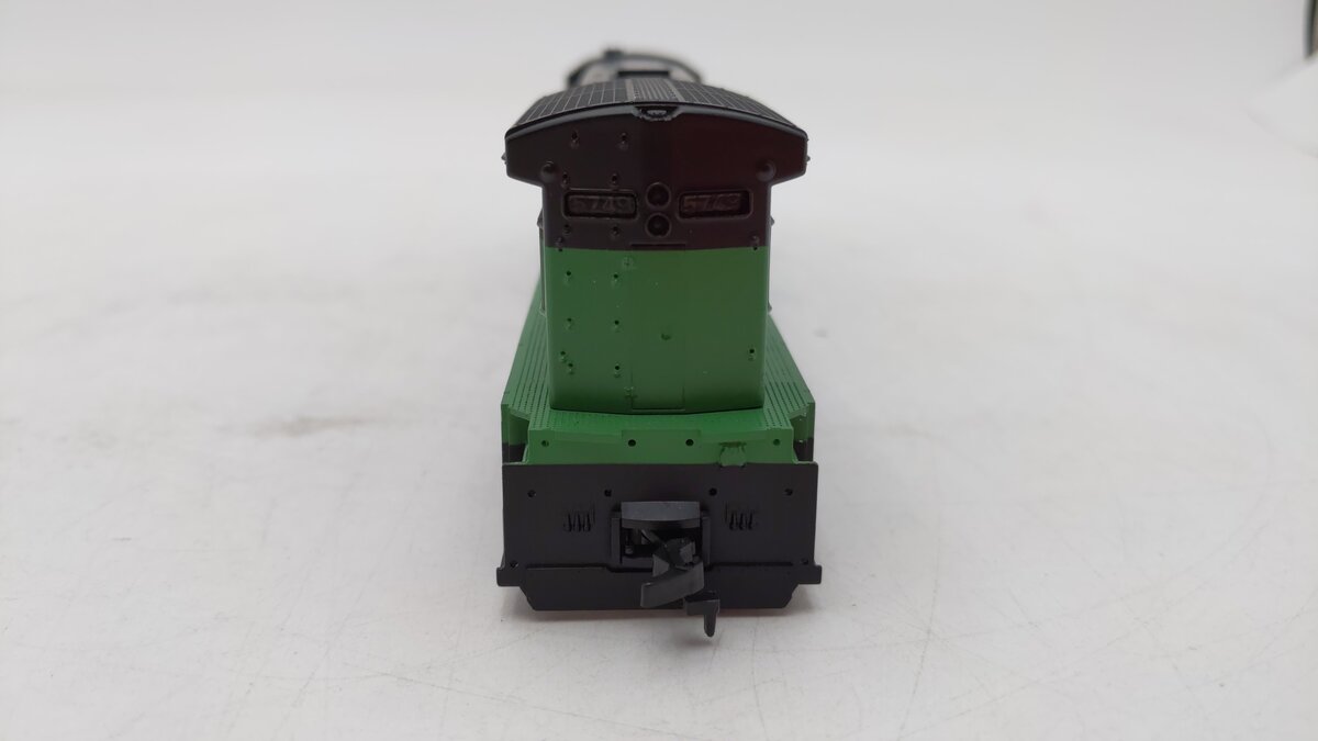 Atlas 8505 HO Burlington Northern U33C Diesel Locomotive #5749 EX/Box