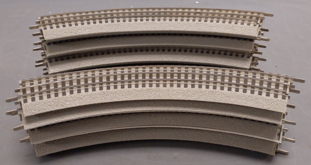Lionel 6-12015 FasTrack O36 45-Degree Curved Track Sections (17) EX