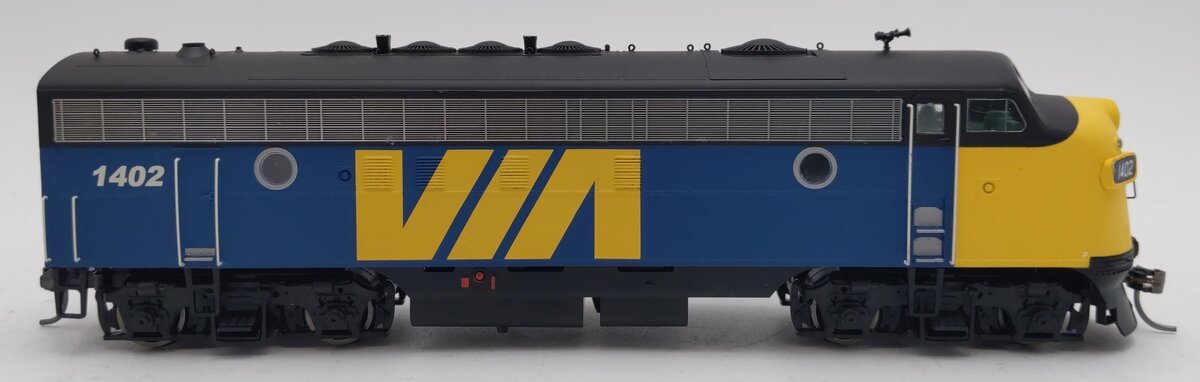 InterMountain 49909S HO VIA Rail Canada EMD FP7 Diesel Loco w/ Sound & DCC #1402