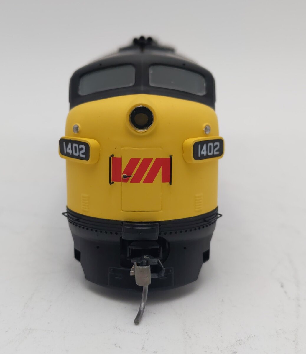 InterMountain 49909S HO VIA Rail Canada EMD FP7 Diesel Loco w/ Sound & DCC #1402