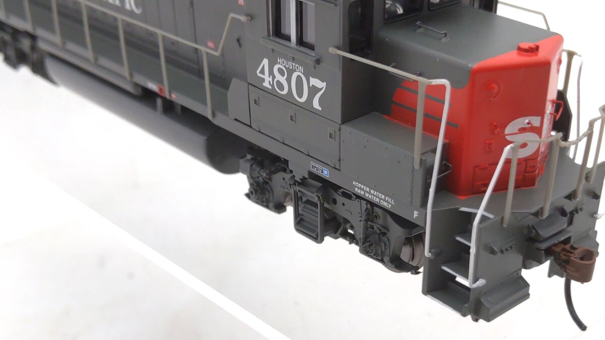 Athearn 79659 HO Scale Southern Pacific GP38-2 Diesel Locomotive #4807 EX/Box