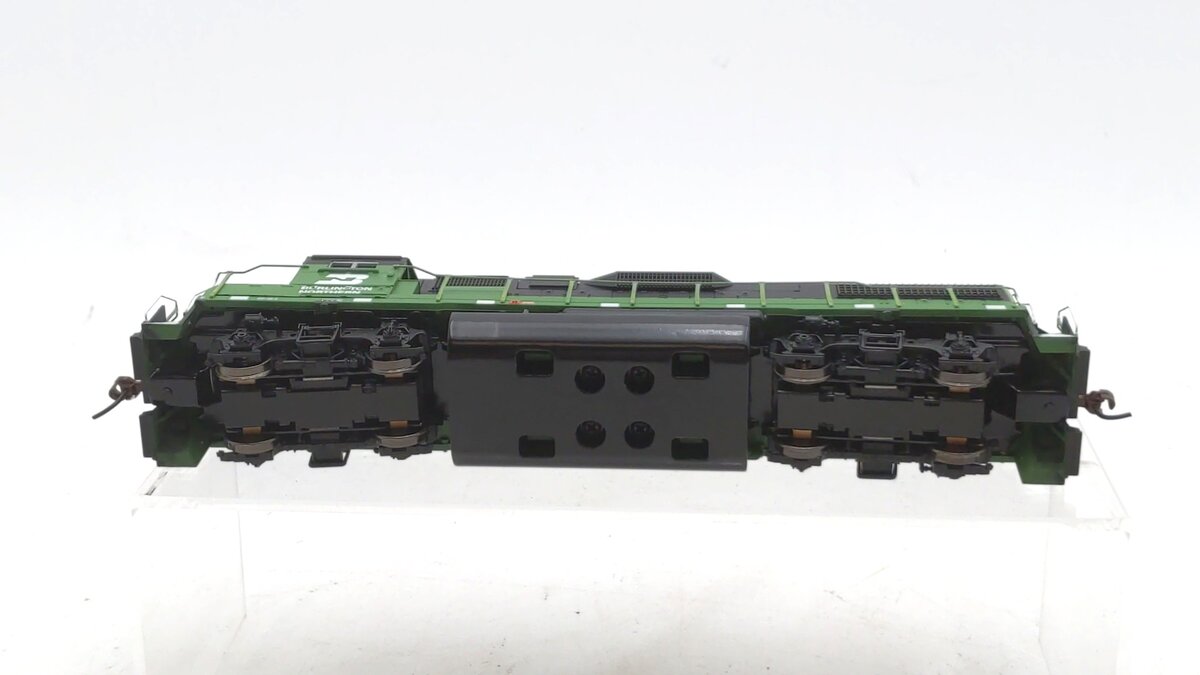 Athearn 79995 HO Scale Burlington Northern GP38-2 Diesel Locomotive #2091 LN/Box