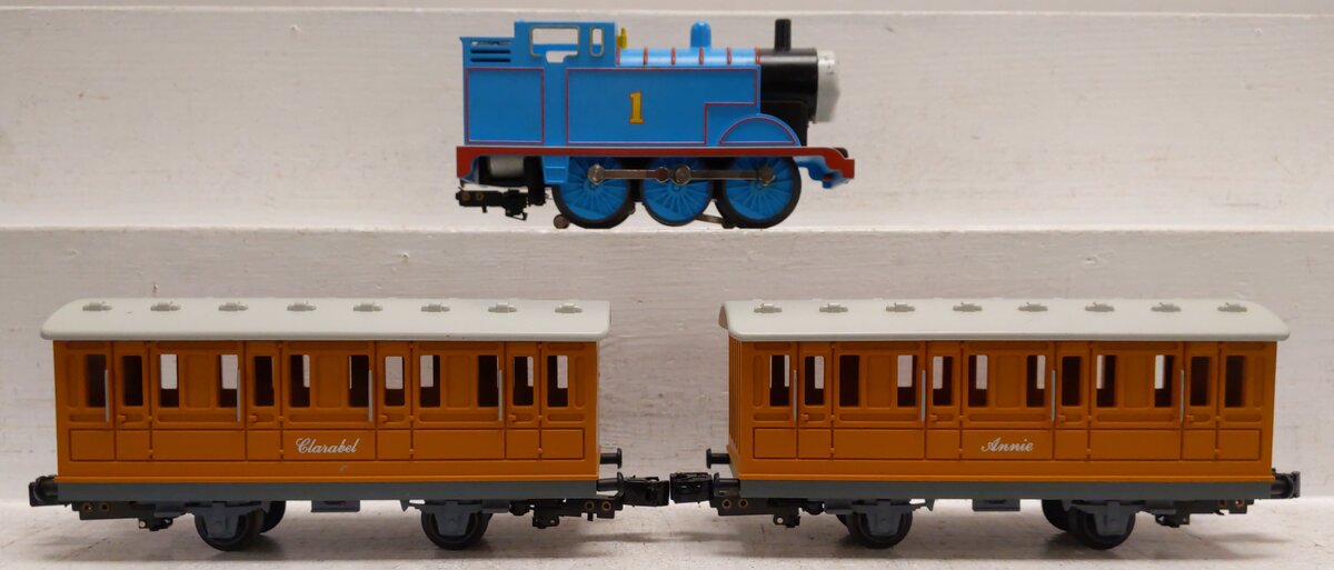 Lionel 6-31956 O Gauge Thomas and Friends Train Set- No Tracks or Accessories EX