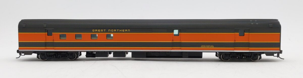 Walthers 910-30315 HO GN RTR 85' Budd Baggage-Railway Post Office Car