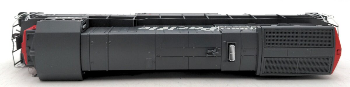 Atlas 10002079 HO SP GE B30-7 Phase 1 Low-Nose Diesel Locomotive w/Light #7823