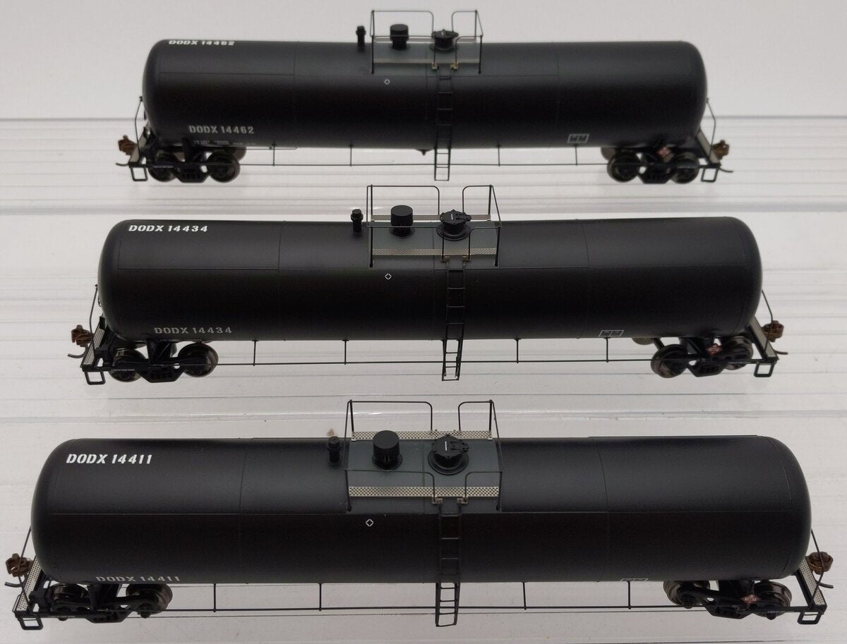 Athearn 98442 HO DODX 30,000-Gallon Ethanol Tank Cars #2 (3)