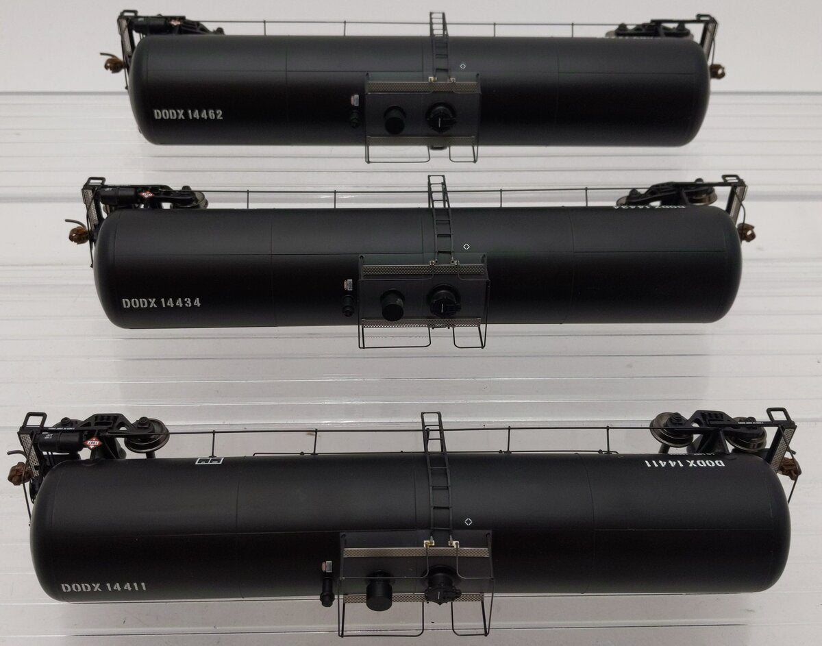 Athearn 98442 HO DODX 30,000-Gallon Ethanol Tank Cars #2 (3)