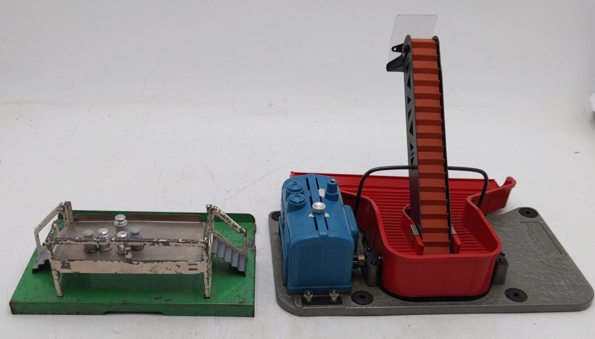 Lionel Vintage O Operating Coal Loader & Milk Car Platform: #397 & 3462 [2] VG