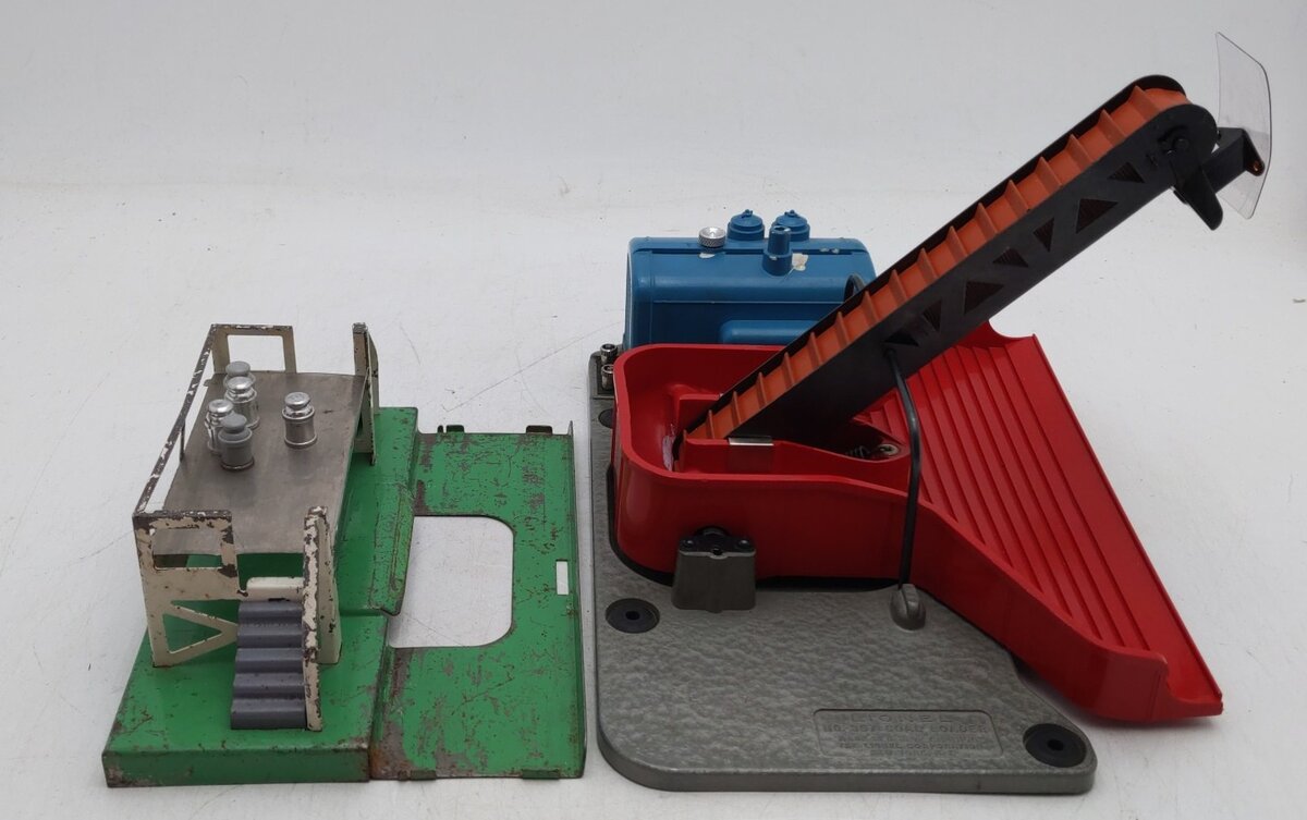 Lionel Vintage O Operating Coal Loader & Milk Car Platform: #397 & 3462 [2] VG