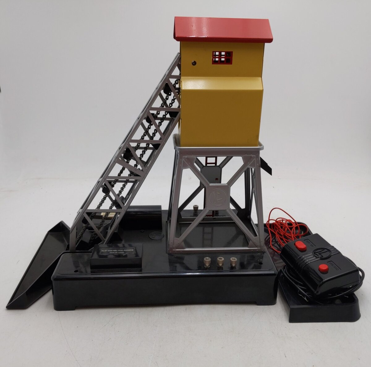 Lionel 6-32921 O Gauge Electric Coal Elevator Built Up #97 LN
