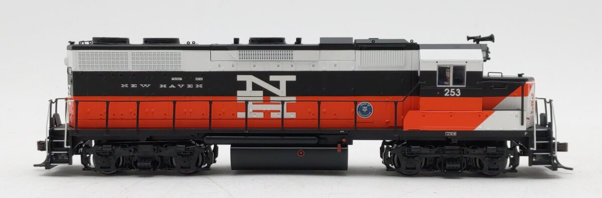 Atlas 10001700 HO New Haven EMD GP38 Low Nose Early Version Diesel Engine #253
