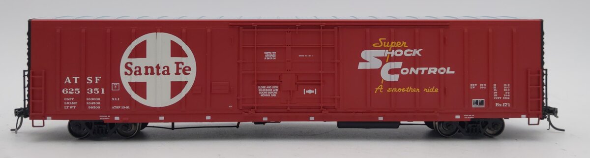 ExactRail EP-80515-5 HO Santa Fe PC&F 62' Insulated Box Car #625351