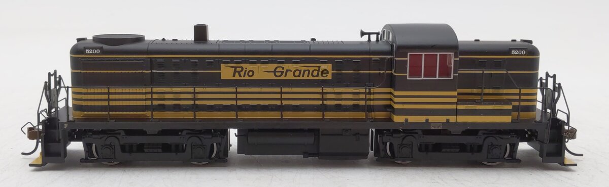 Bachmann 64202 HO Scale D&RGW RS3 Early Diesel Locomotive #5200 w/DCC