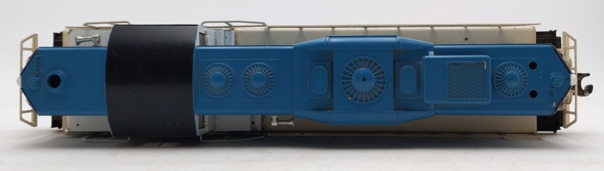 Lionel 6-8654 O Gauge Boston & Maine GP-9 Powered Diesel Locomotive #8654 VG/Box