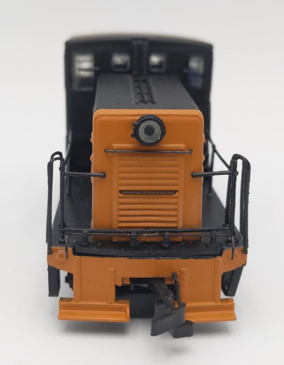 Bachmann 80017 HO Southern Pacific GE 44-Ton Diesel Switcher #1902