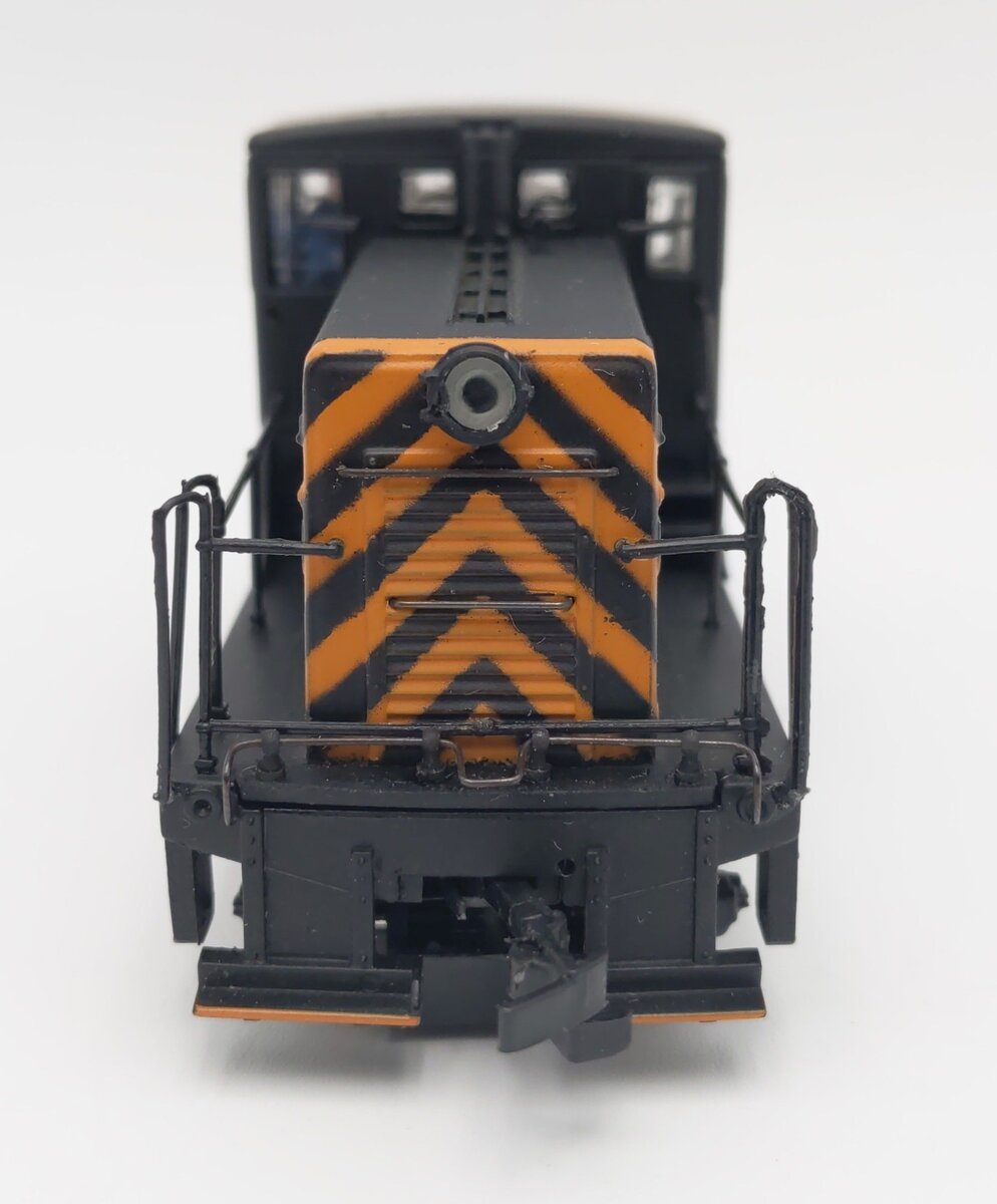 Bachmann 80015 Spectrum HO D&RGW 44 Ton Diesel Switcher #42 EX/Box