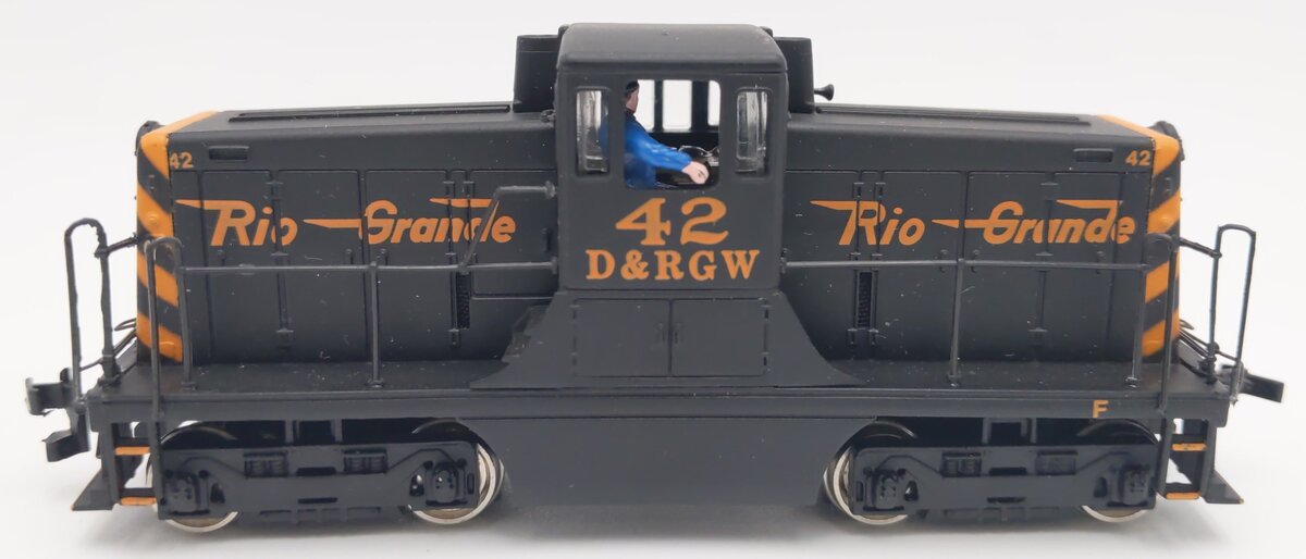 Bachmann 80015 Spectrum HO D&RGW 44 Ton Diesel Switcher #42 EX/Box